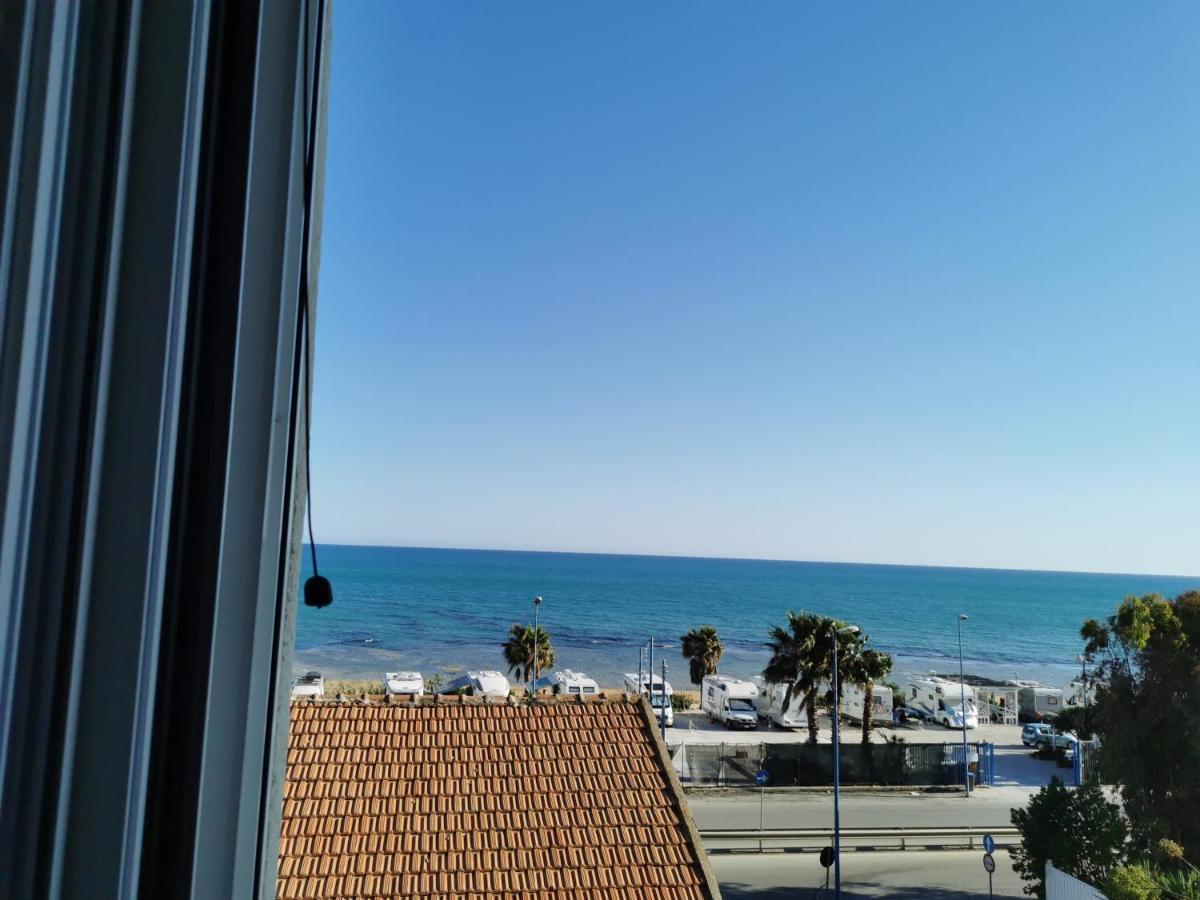 Frontemare Locazione Turistica Hotel Porto Empedocle Exterior photo