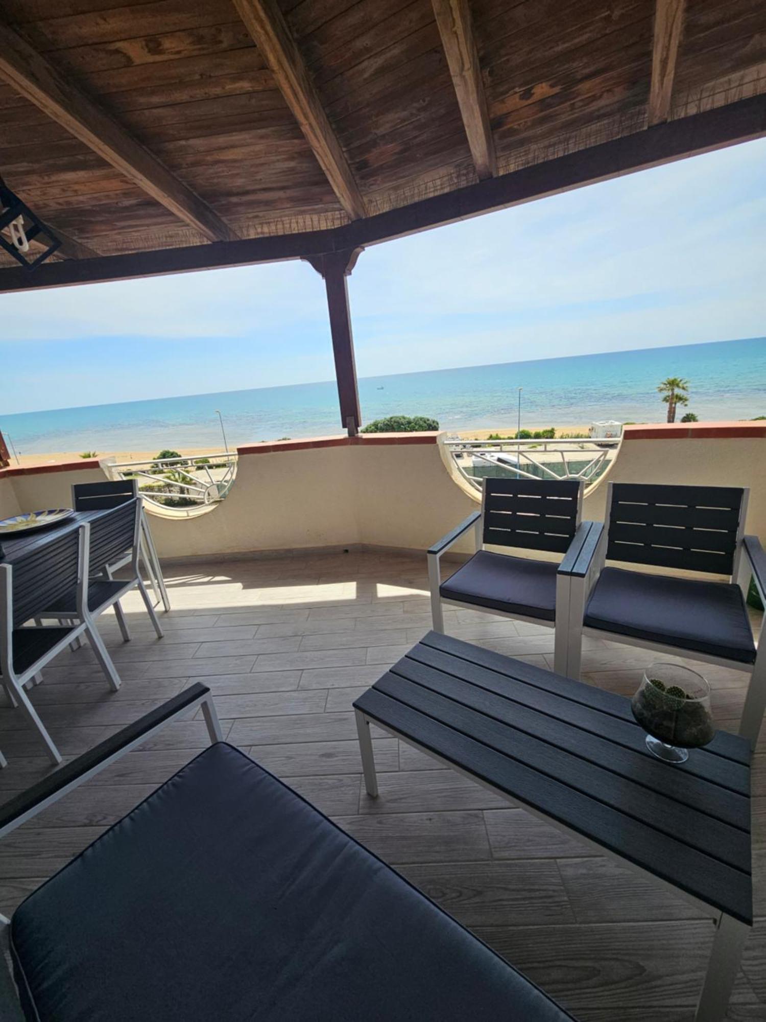 Frontemare Locazione Turistica Hotel Porto Empedocle Exterior photo
